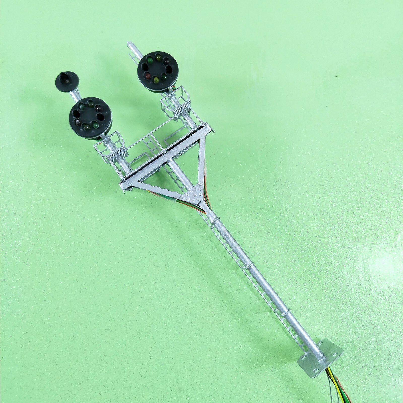 1 x HO scale model railroad tower CPL signal B&O goalpost with bracket #LU1RU0