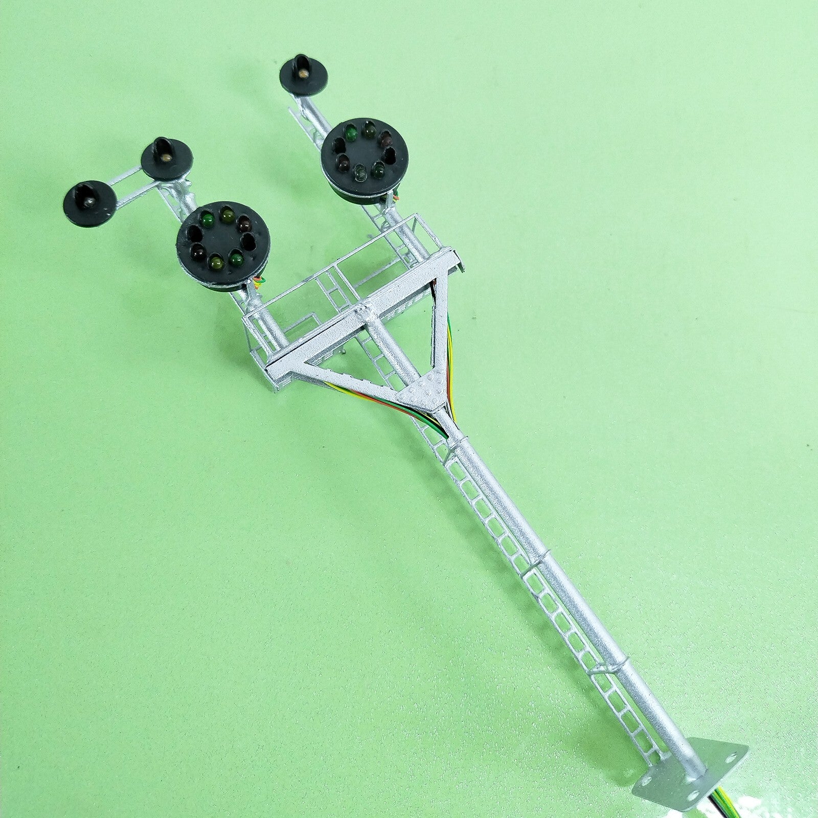 1 x HO scale model railroad tower CPL signal B&O goalpost bracket #LU11RU01