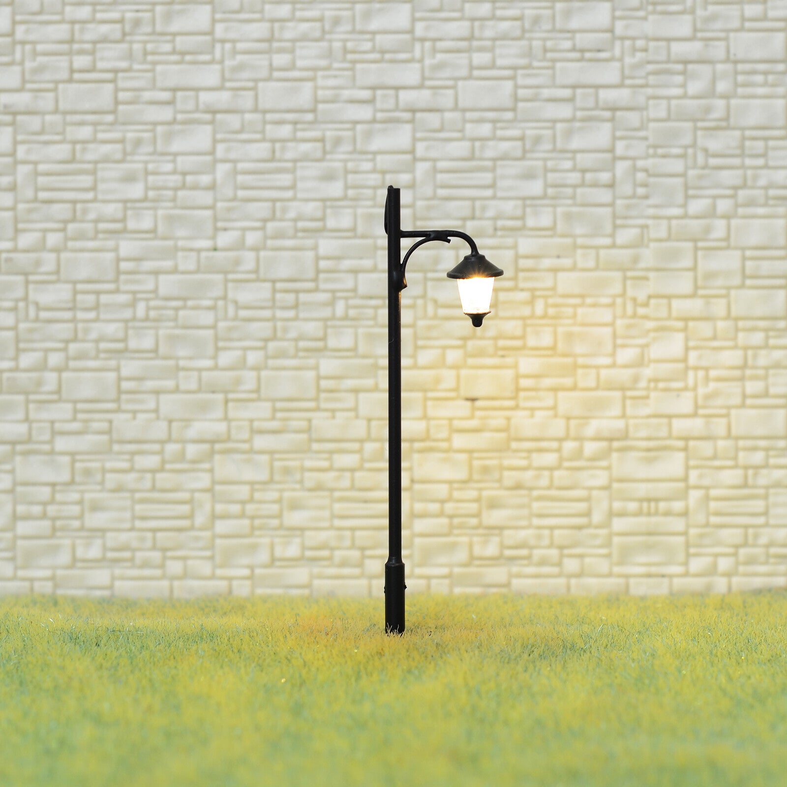 5 x HO scale model train street lights LED lamppost path lamp + resistor #S0513