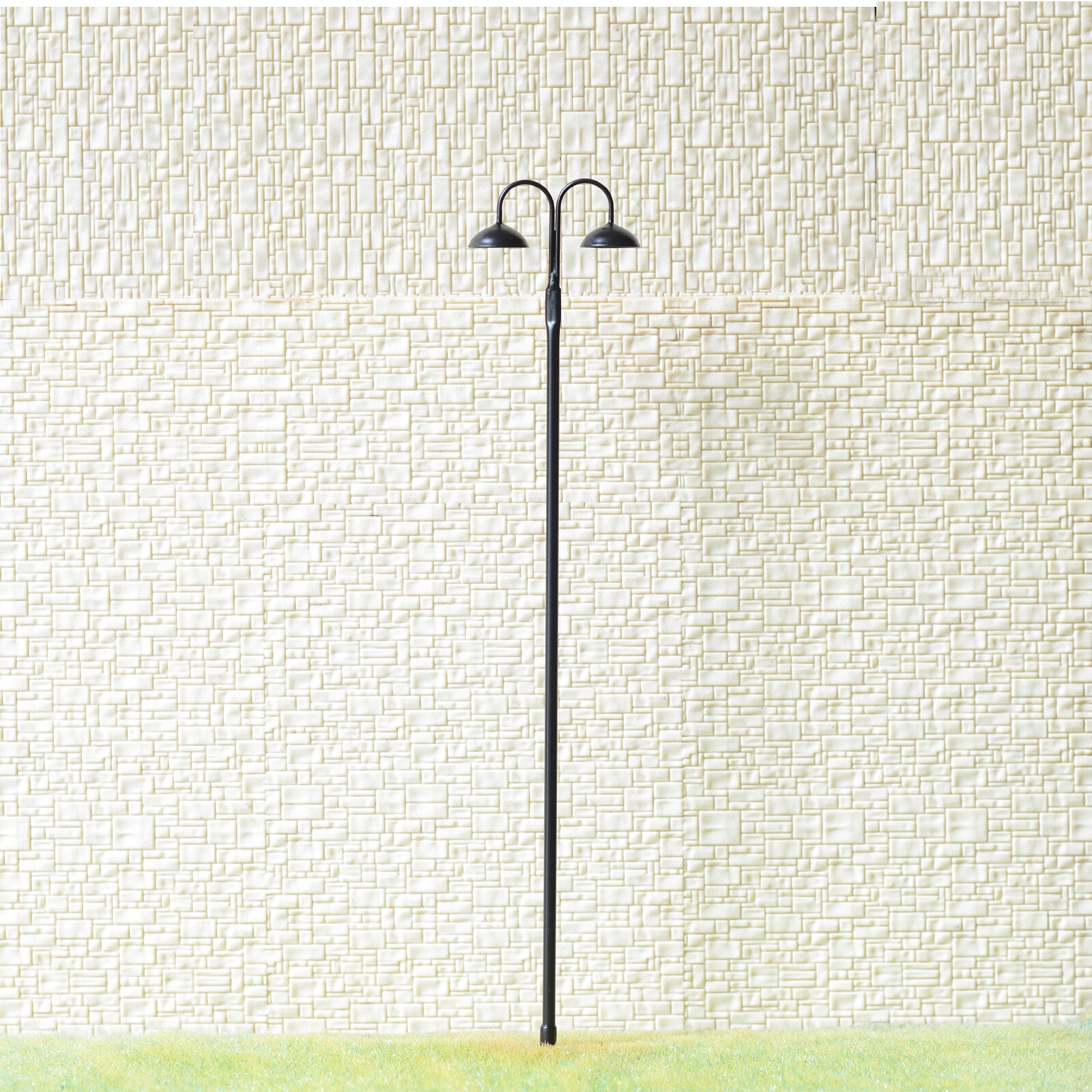 4 x O Scale LED yard light Model train Railroad street station lamp post #702BL