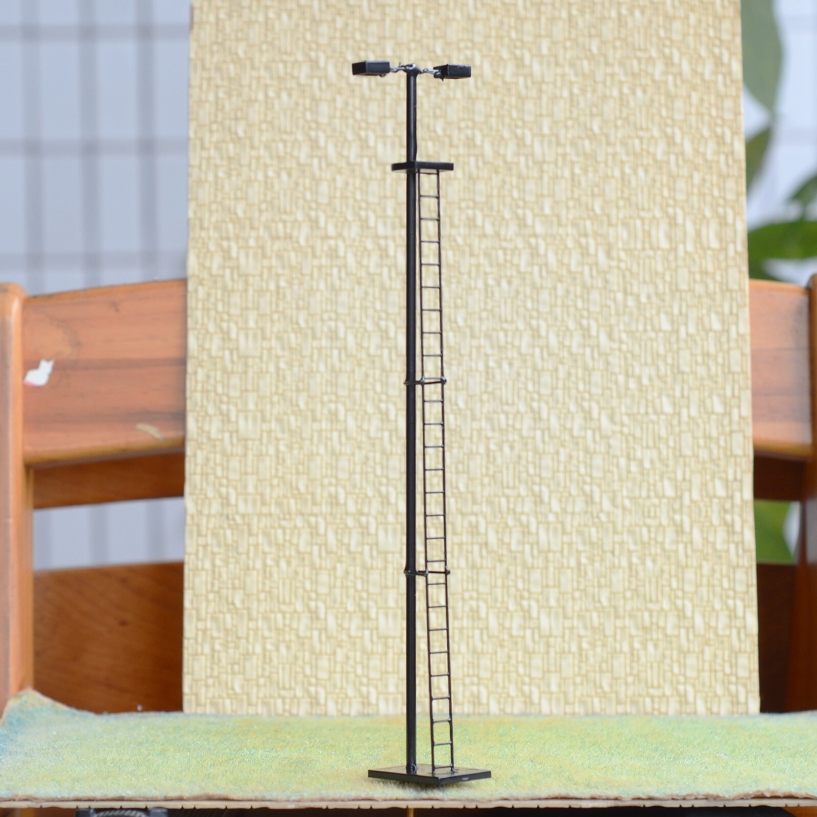 2 x O scale model railroad yard light long life LED made street lamppost R44DB