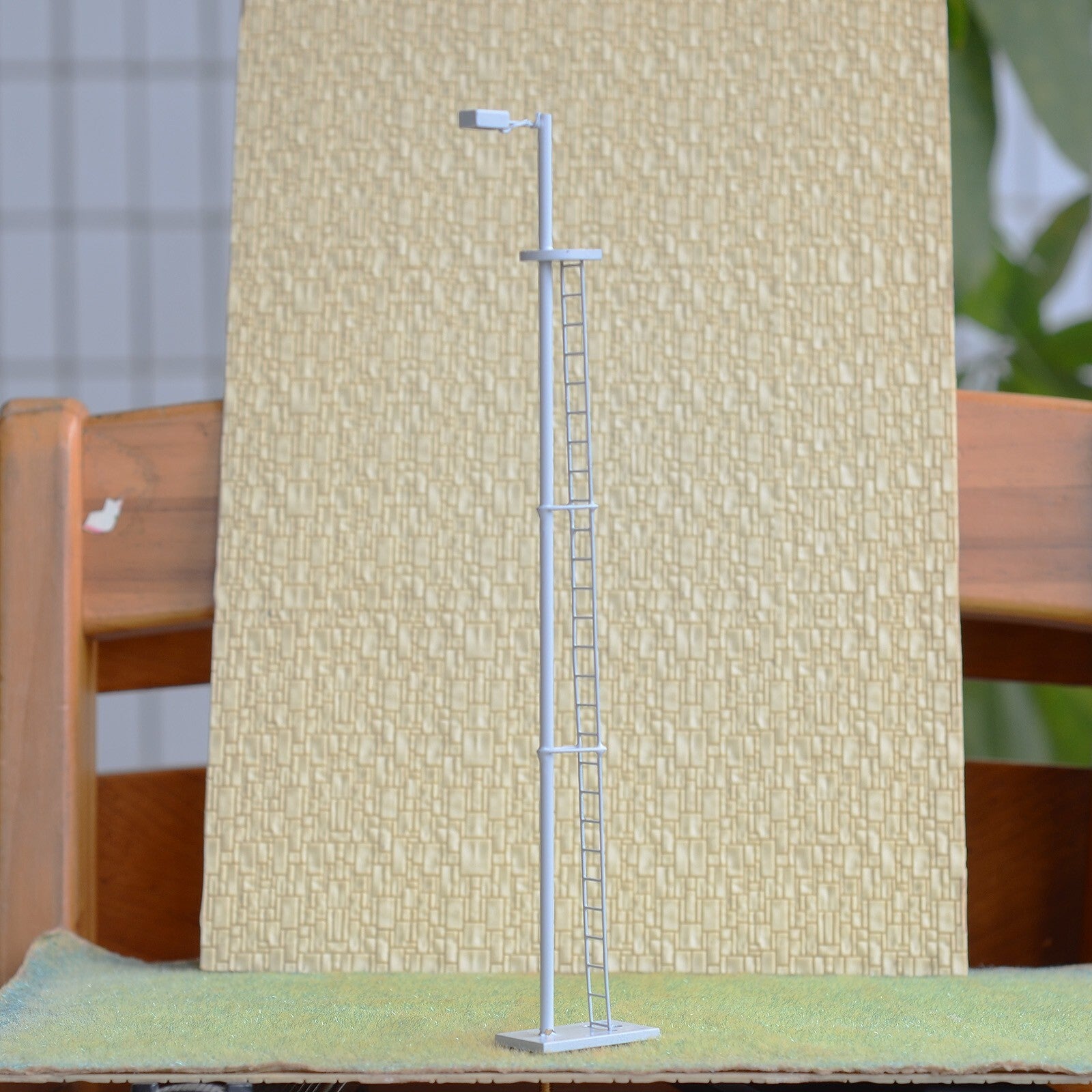 2 x O scale model railroad yard light long life LED made street lamppost R44SW