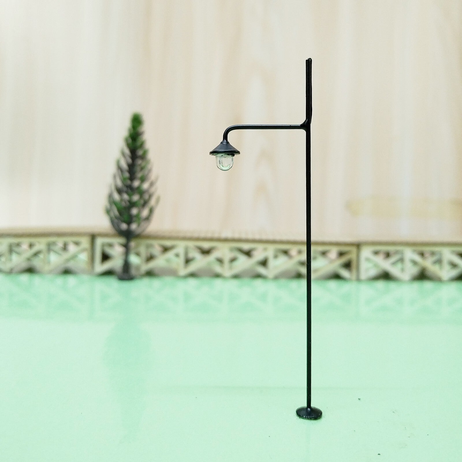 5 X HO Scale LED Street Light Lamp Posts - Black Brass Model Train Railroad Scenery #SL42B