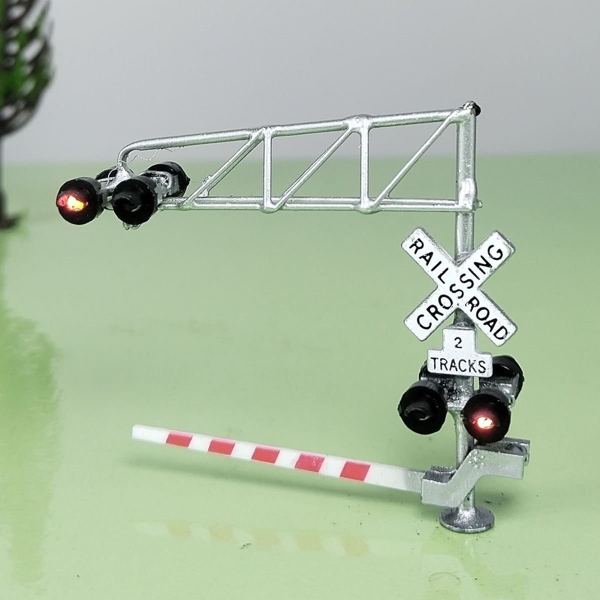 N scale signals