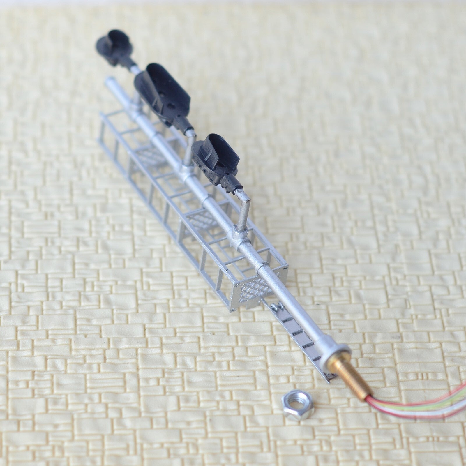1 x HO scale model 3 colors block signal 3 heads Darth Vader style LED #Z132W