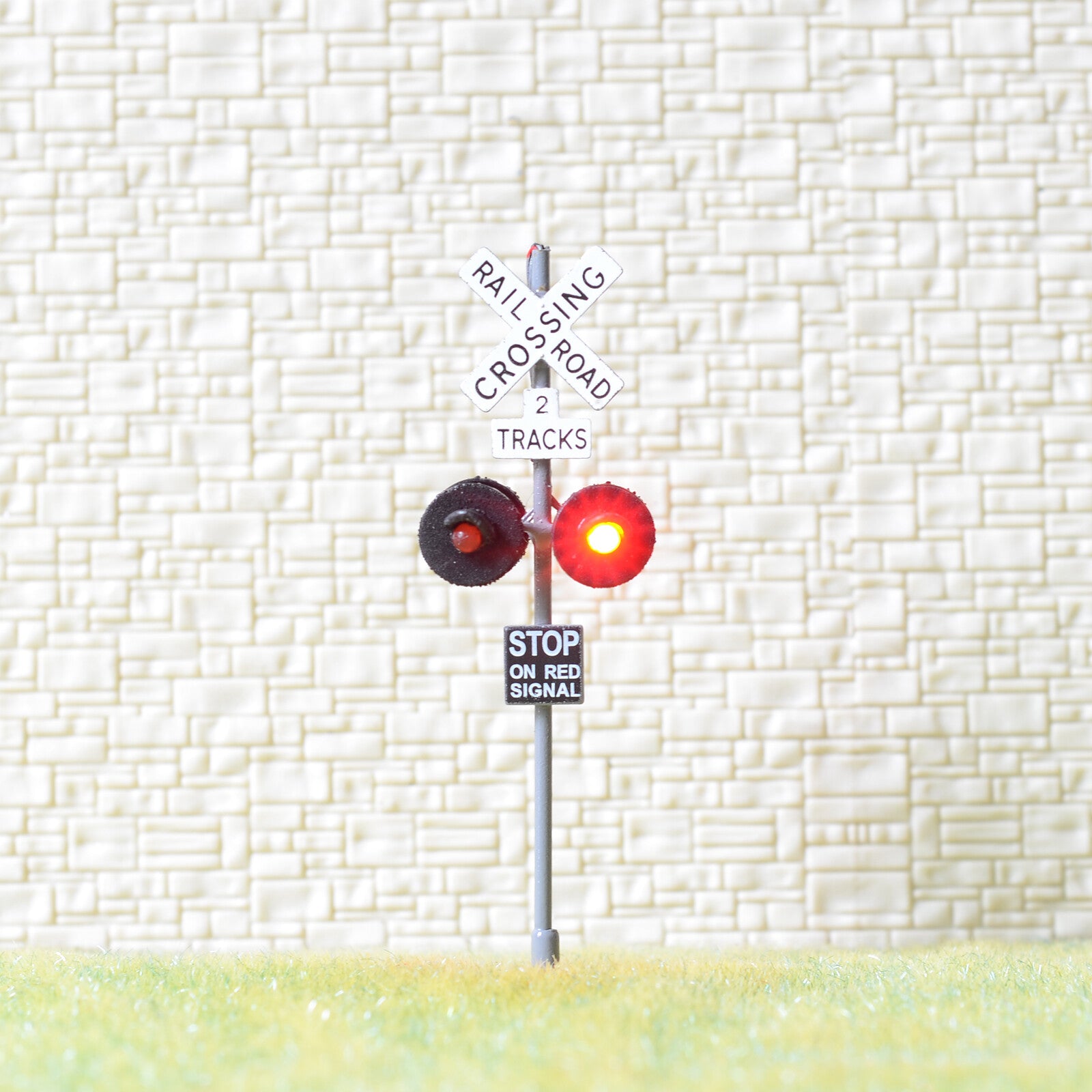 1 x OO / HO scale railroad crossing signal LED made 4 target faces silver #2GR4
