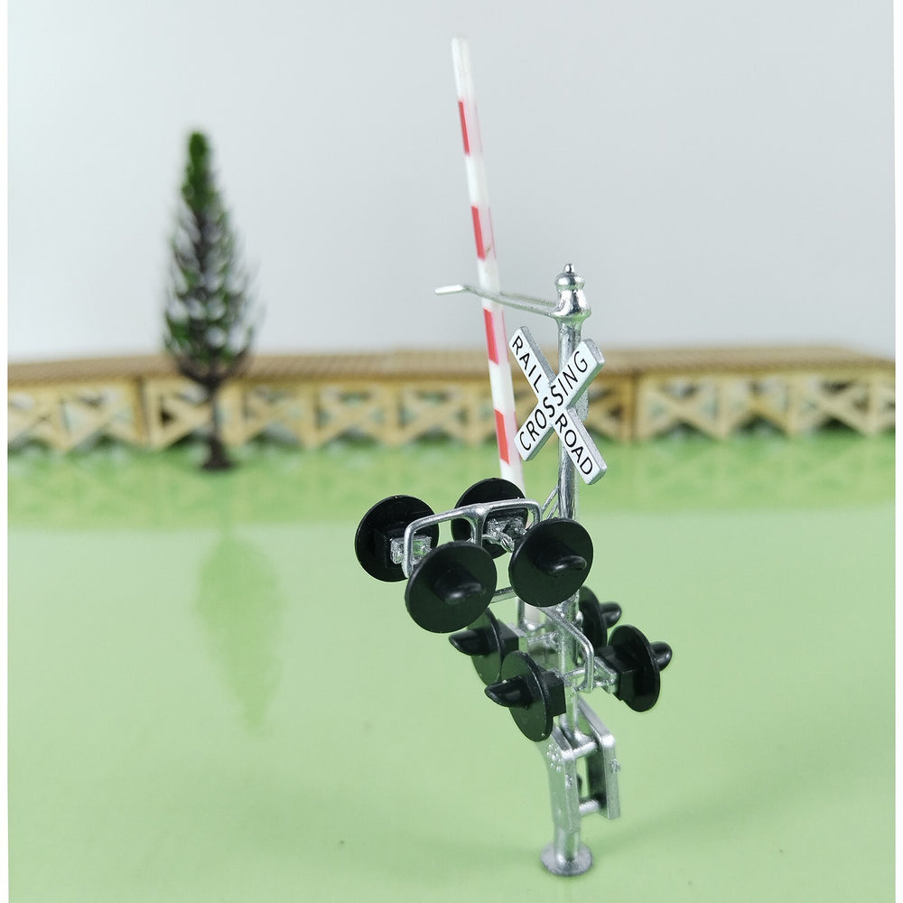 HO scale grade crossing signals