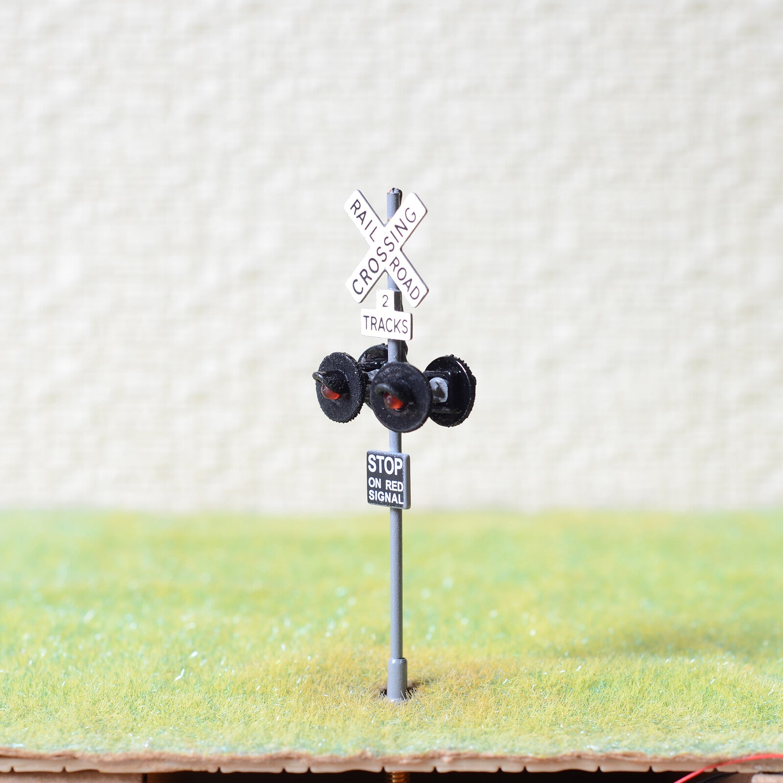 1 x OO / HO scale railroad crossing signal LED made 4 target faces silver #2GR4