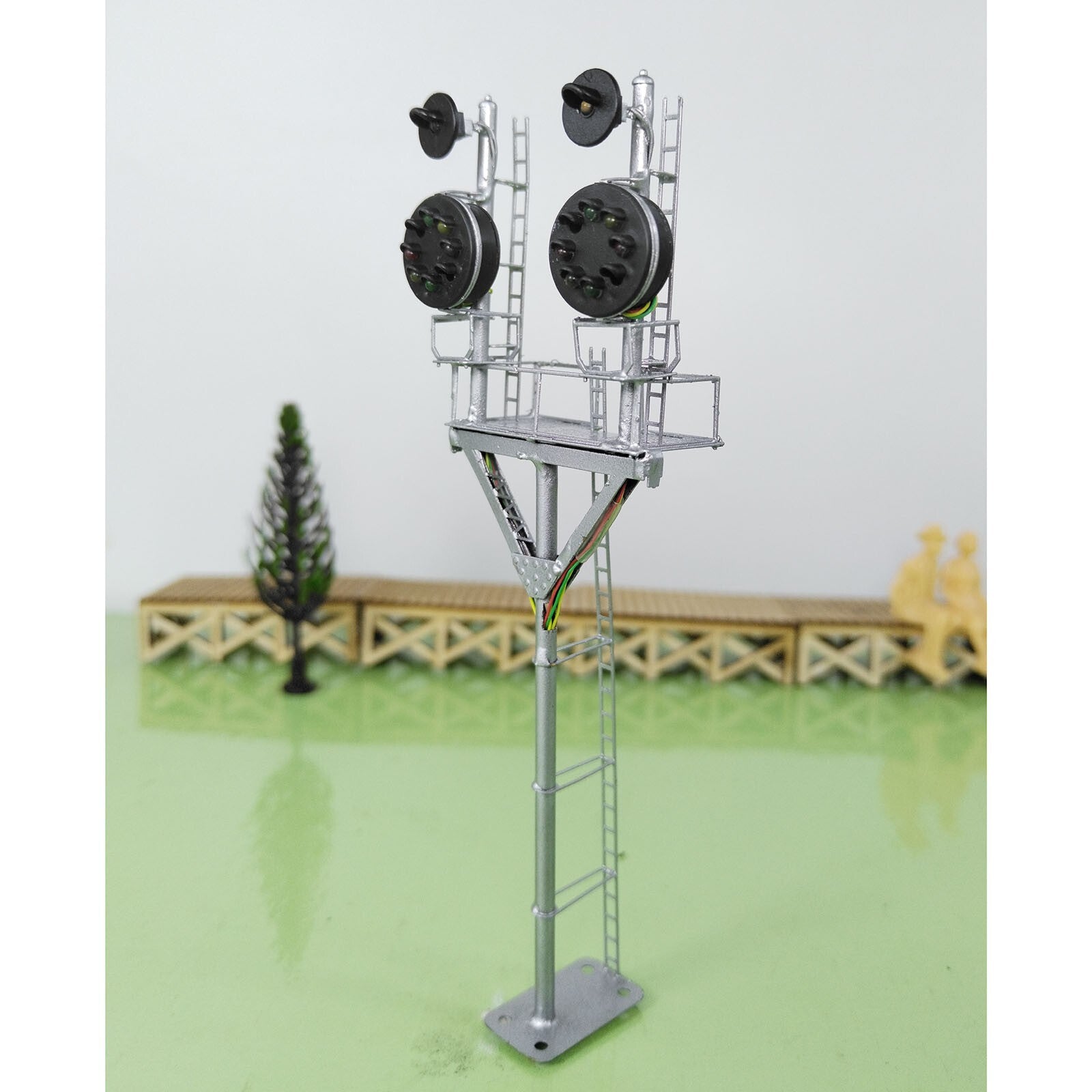 1 x HO scale model railroad tower CPL signal B&O goalpost with bracket  #LU1RU1