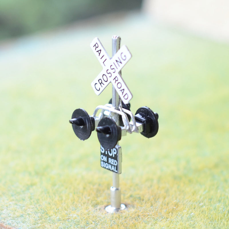 HO scale grade crossing signals