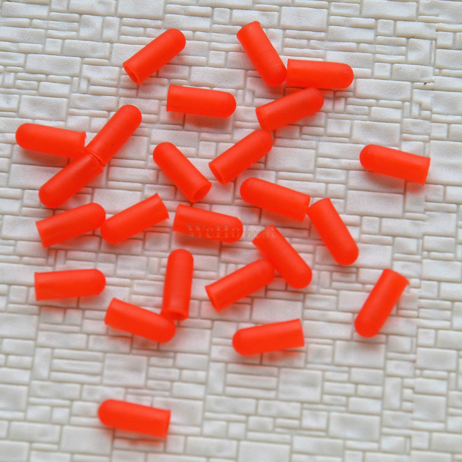 50 pcs Red Caps / Covers for 4mm, 4.7mm or 5mm Grain of Wheat Bulbs or LEDs