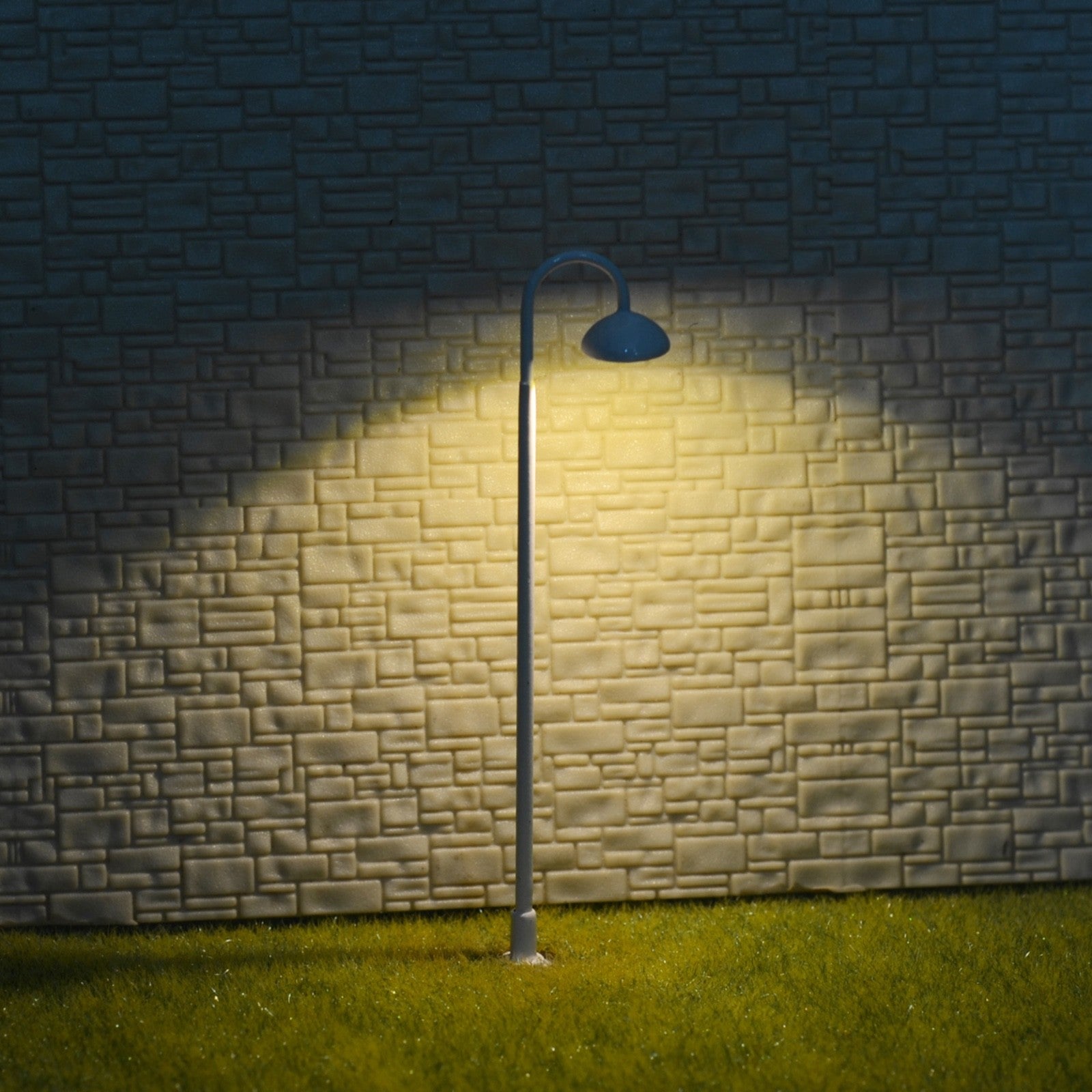 5 x O scale LED station light model train railroad street path lamp post #705sWH