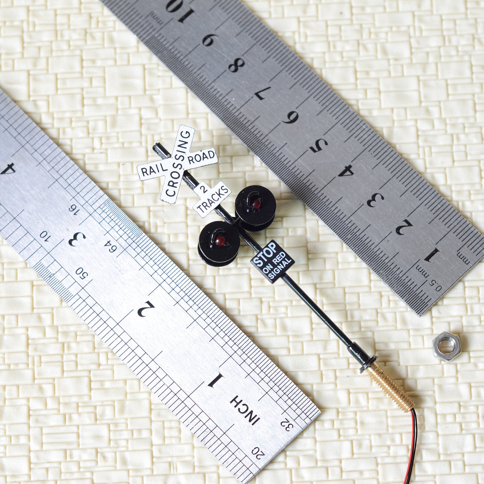 1 x OO / HO scale railroad crossing signal LED made 4 target faces black #2BL4X