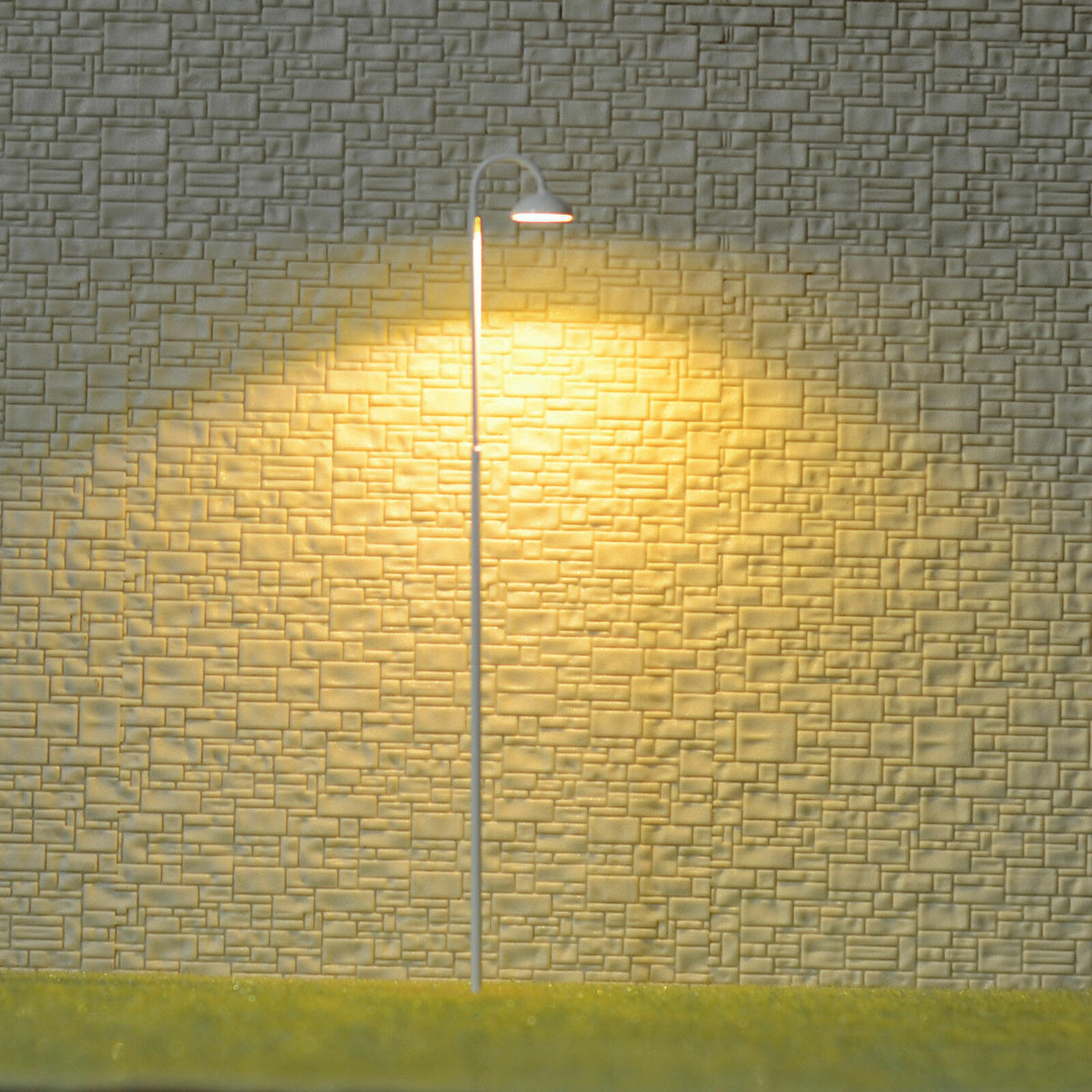 5 x O scale LED street light model train railroad station path lamp po