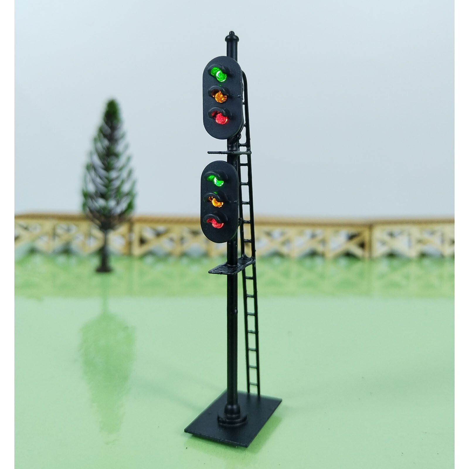 1 x HO scale model railroad 2 heads 3 + 3 aspects block signal LED made #K33SrBK
