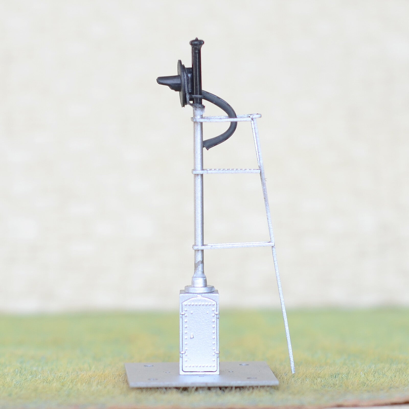 1 x HO scale model railroad tri-color searchlight signal fine metal ca