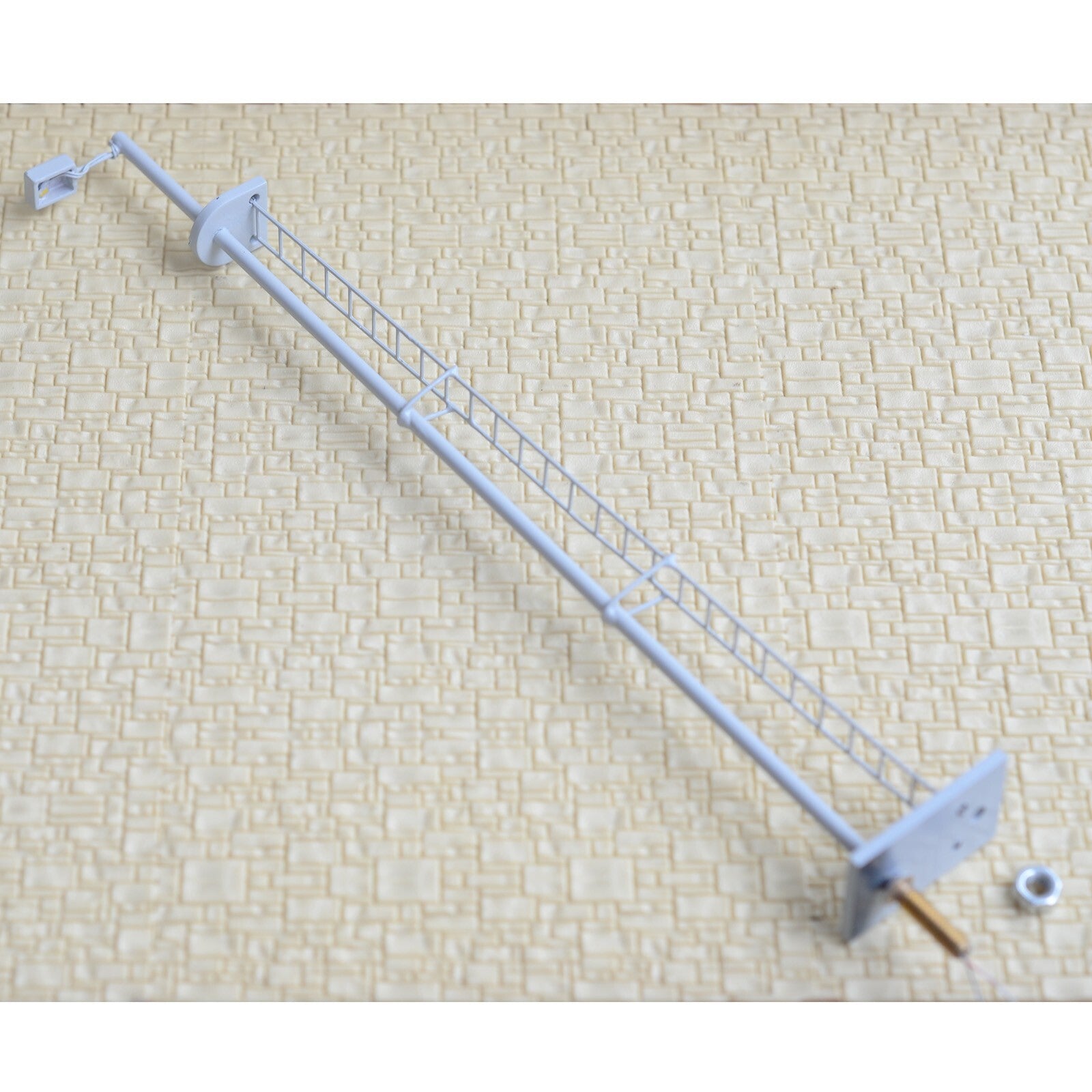 2 x O scale model railroad yard light long life LED made street lamppost R44SW