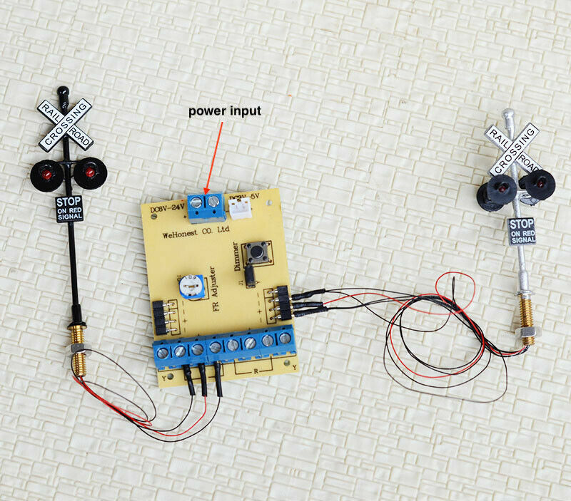 4 x OO or HO Scale Railroad Crossing Signals LEDs made + 2 Circuit board flasher
