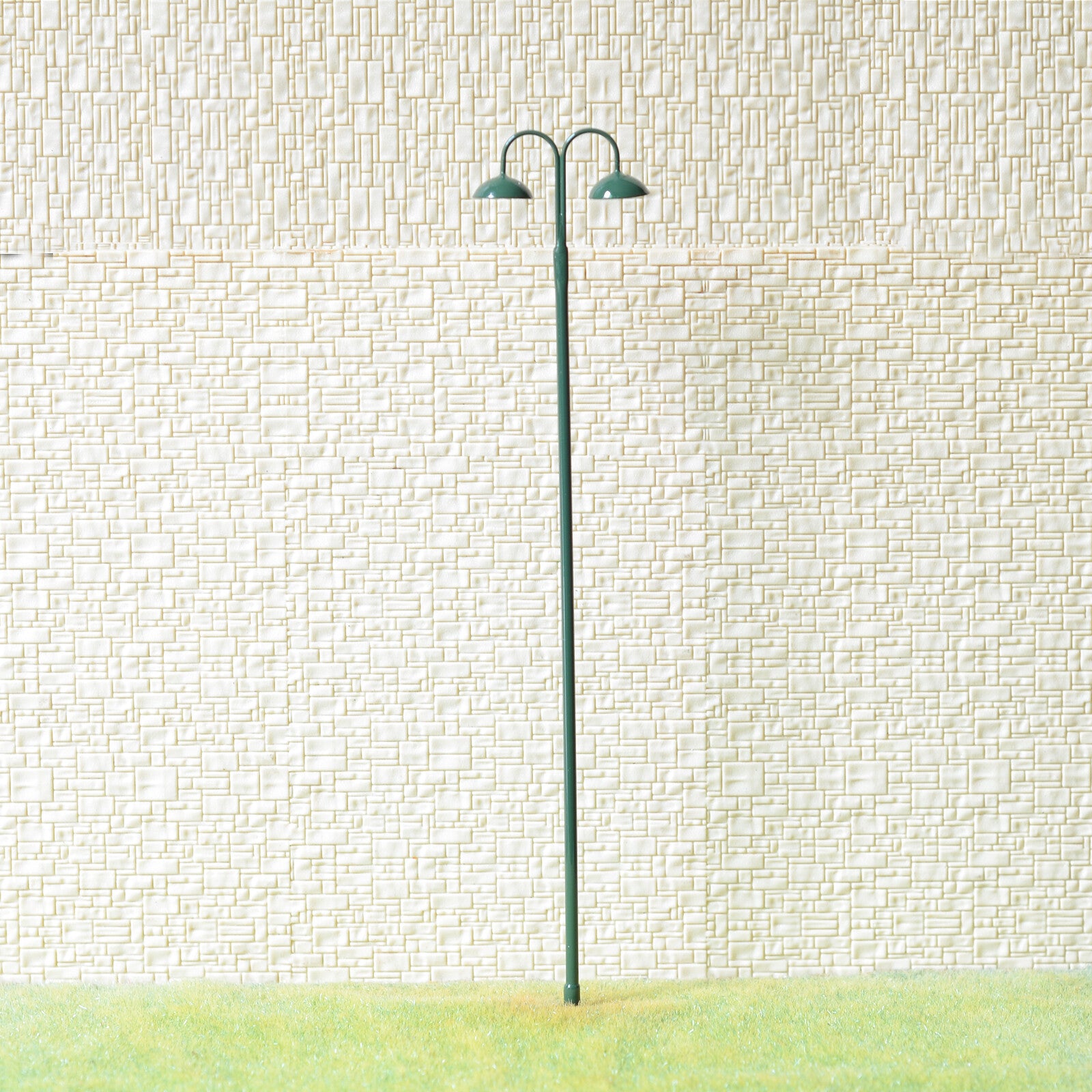 4 x O Scale LED yard light Model train Railroad street station lamp post #702BG