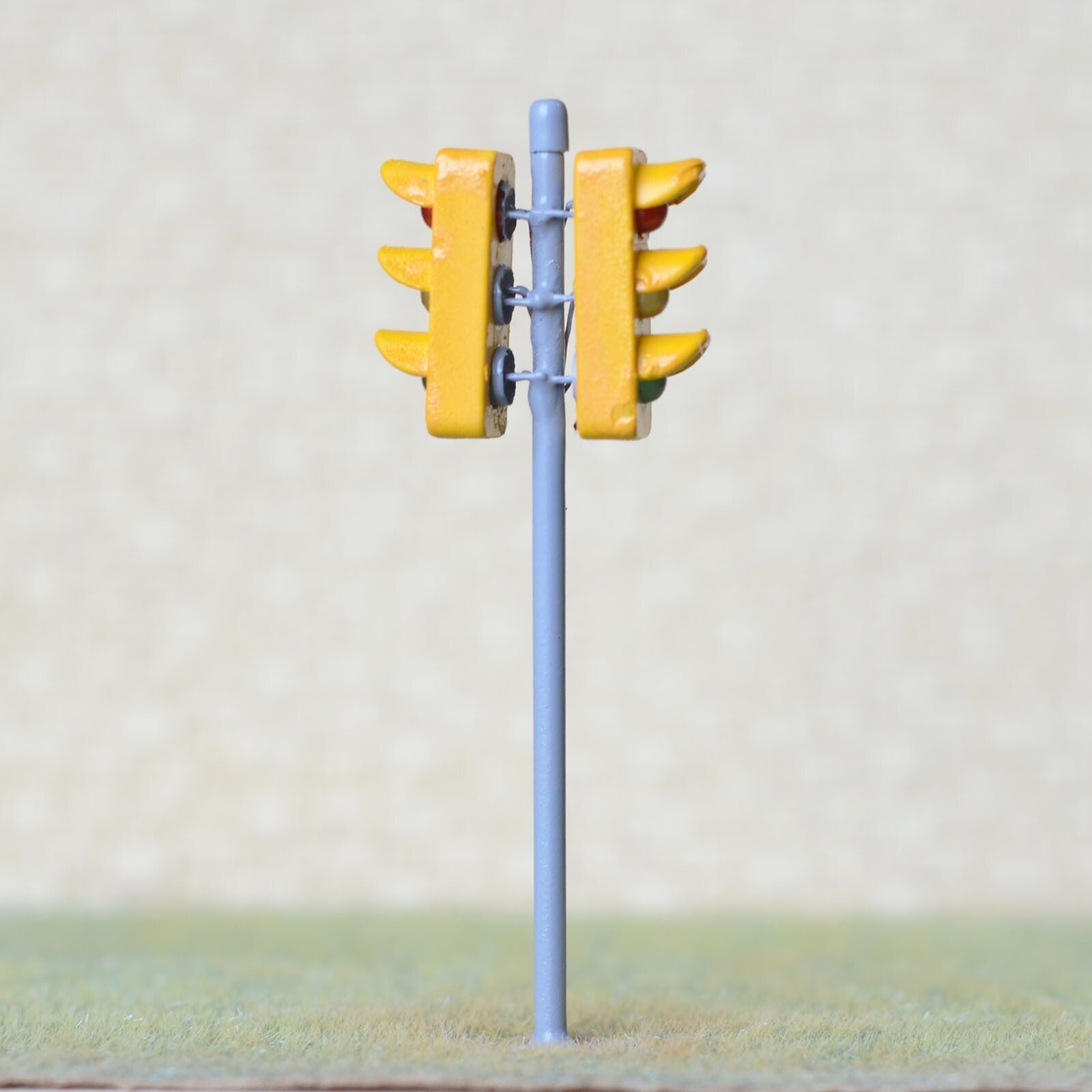 2 x traffic signal light O scale model railroad crossing walk led lamp #BL3 | UK 2 x traffic signal light O scale model railroad crossing walk led lamp #BL3 | UK