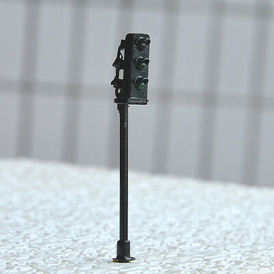 4 x Traffic Signals HO / OO Scale LEDs Madel Street pedstrian signals 3 aspects